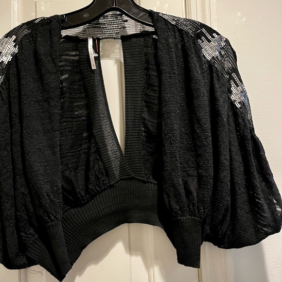 Free People cropped cover with sequins - Picture 1 of 16